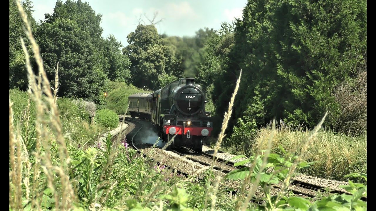 An LMS Jubilee in Western territory! 45596 Bahamas attacks Upton Scudamore