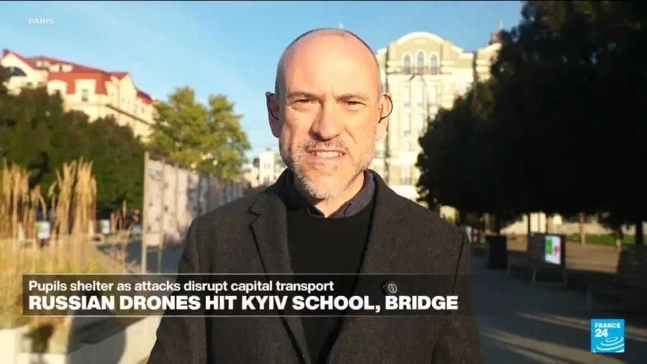Russia targets Kyiv's Southern Bridge &ndash; again &bull; FRANCE 24 English