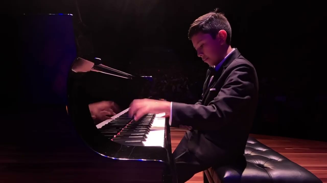 Ángel David Valenzuela Quilaguy Toccata en mi bemol menor : Aram Khachaturian Categoría C