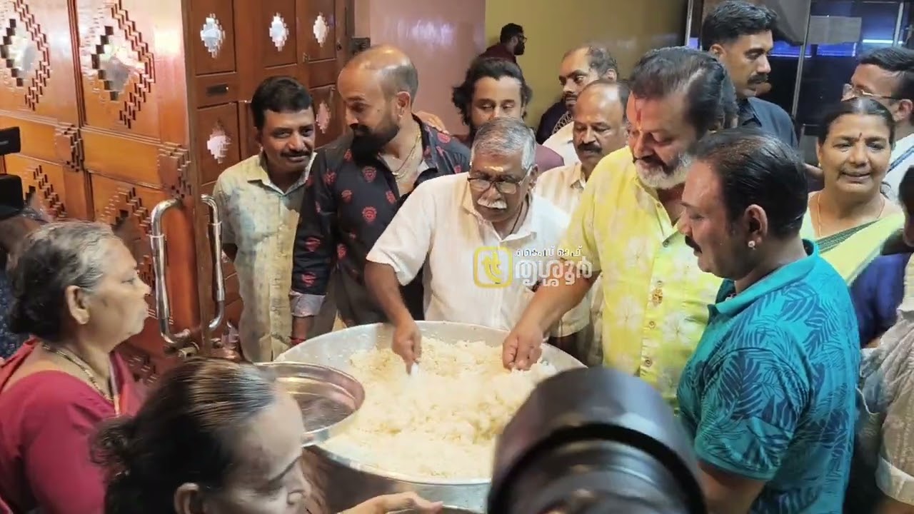തിരുവമ്പാടി അന്നദാനത്തിന് ചോറ്‌ വിളമ്പി സുരേഷ് ഗോപി | SURESH GOPI 
