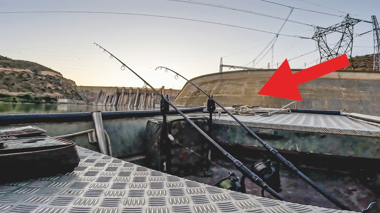 Karpfenangeln vom kleinen Boot