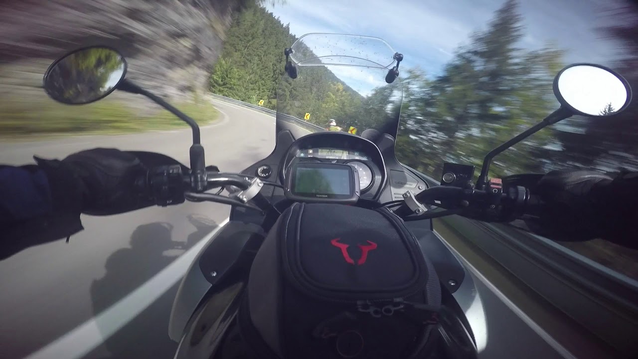 RAW / Honda Varadero vs KTM 950 / Onboard Sound