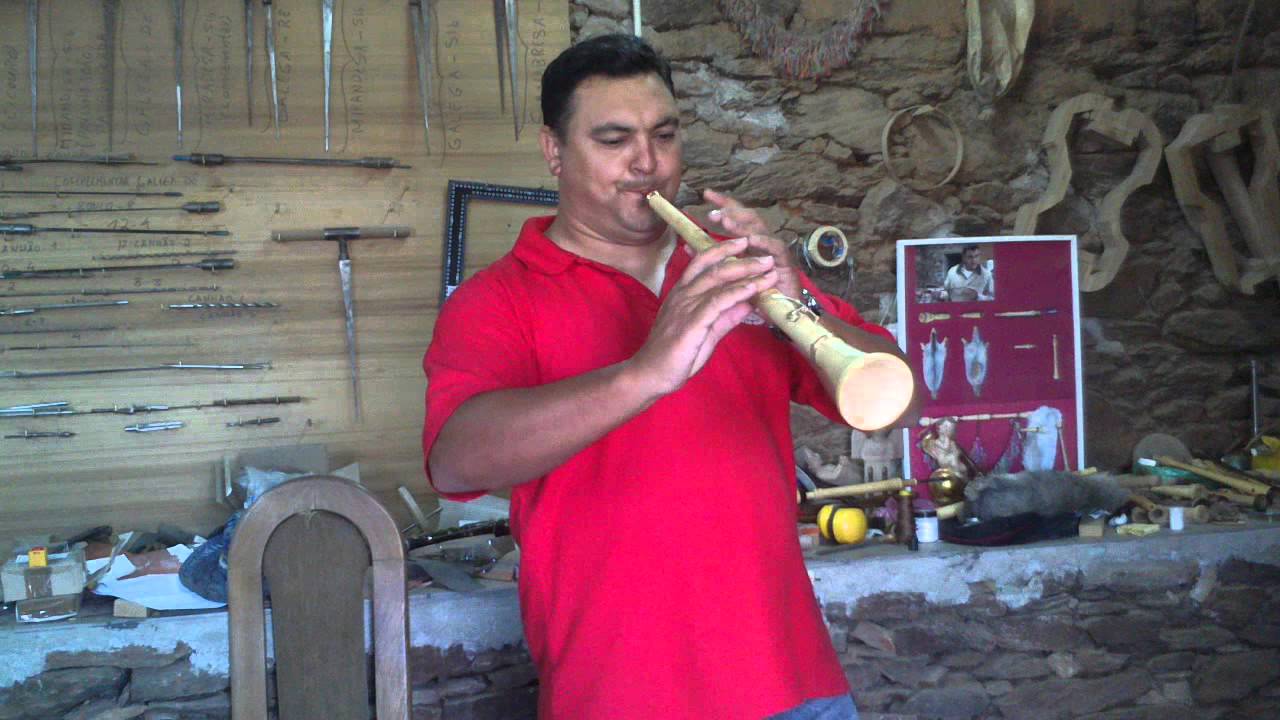 Xaramela - Charamela de Célio Pires
