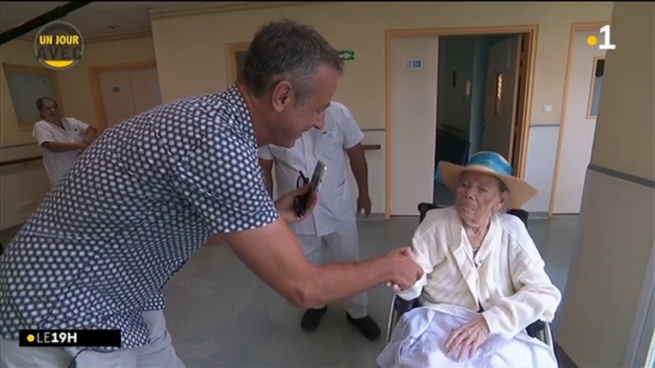 Un jour avec... Anita, le jour de ses 104 ans