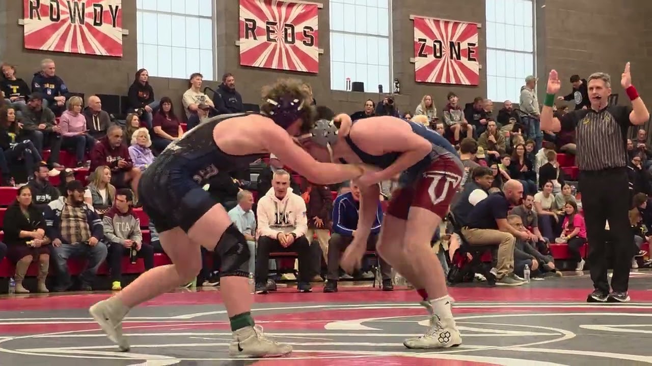 260213_Simon's first 157lb match at Regionals