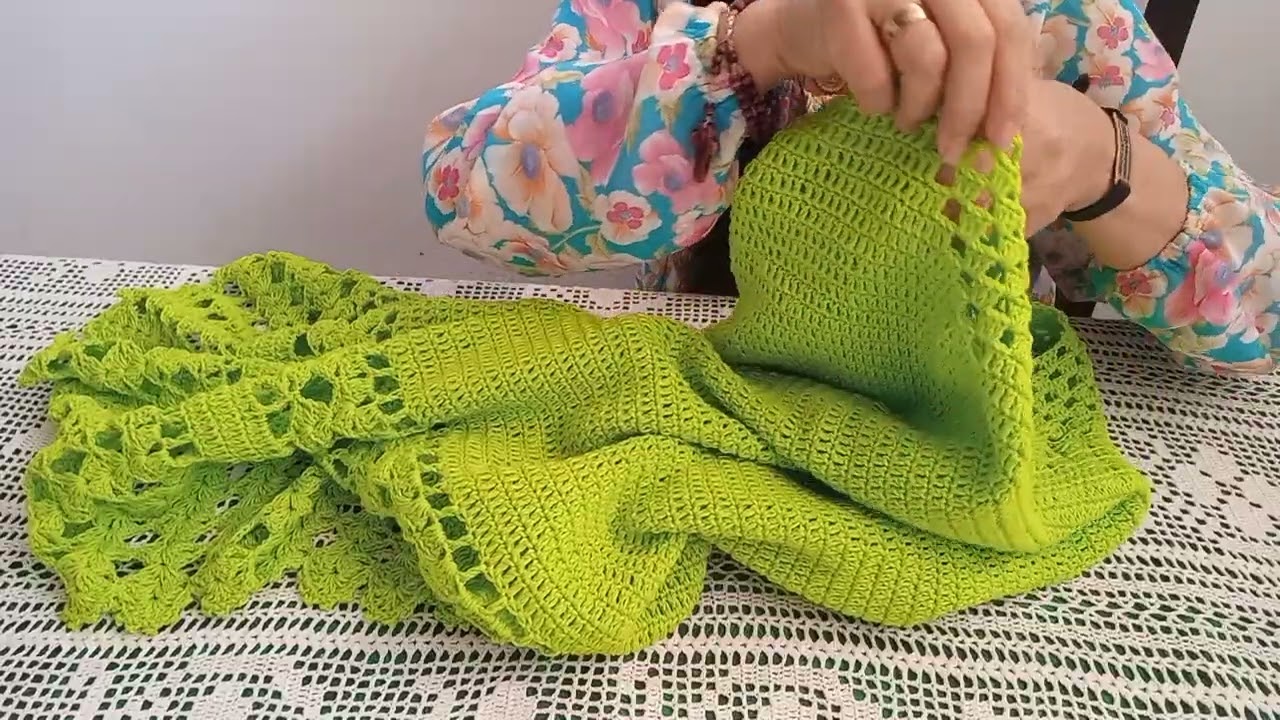 Vestido de crochê FADA na cor  verde limão.👗👗👗👗👗👗👗