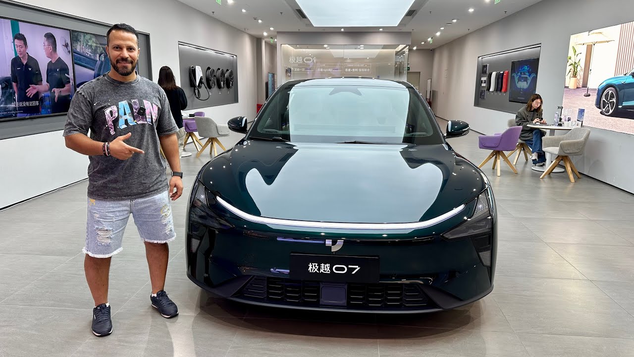 ROBO CAR 07 روبو كار زيرو سفن فوق الفظيعه بشويه  قوتها تصل ل ٧٢١ حصان و مداها ٨٨٠كم قمه التكنولوجى