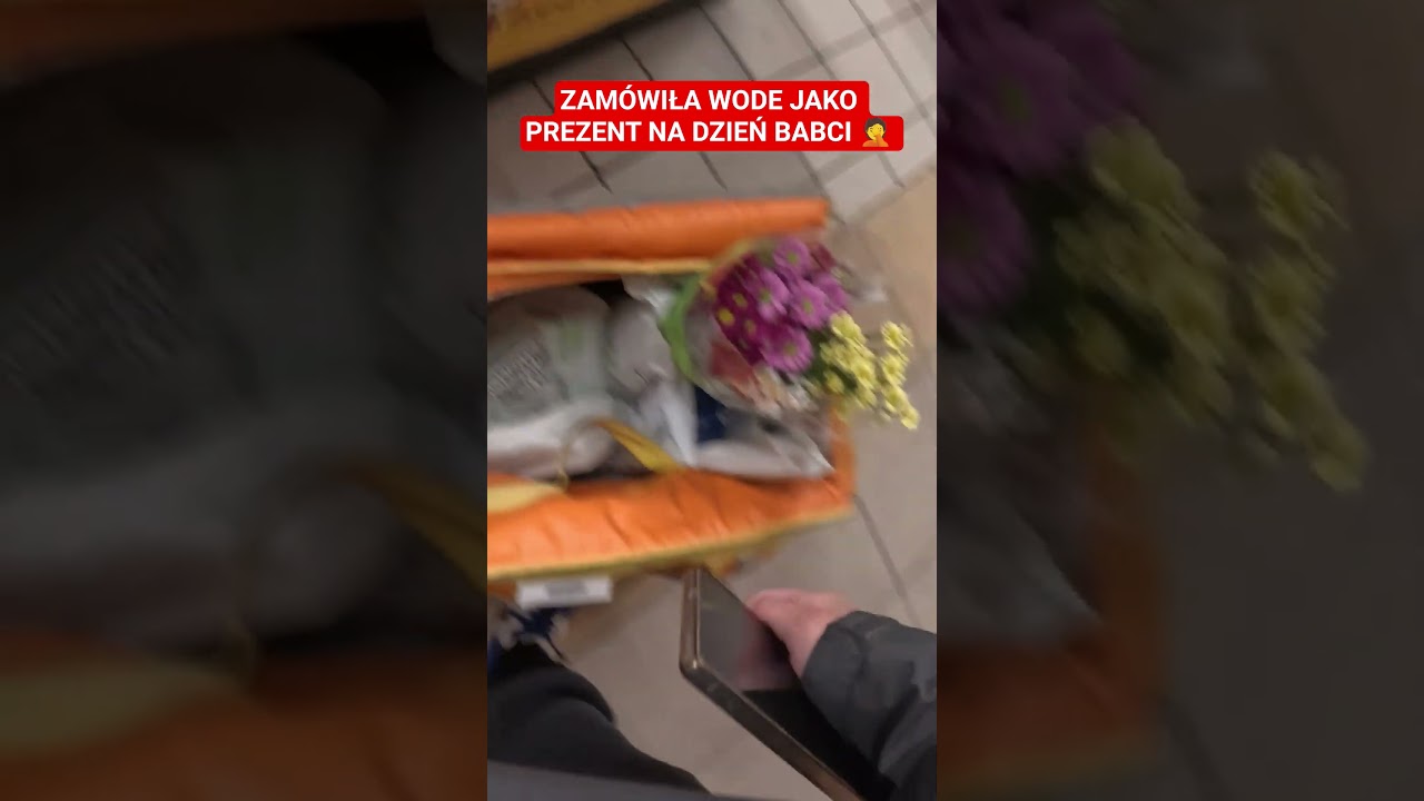 ZAM&Oacute;WIŁA WODE JAKO PREZENT 🤦 #shorts