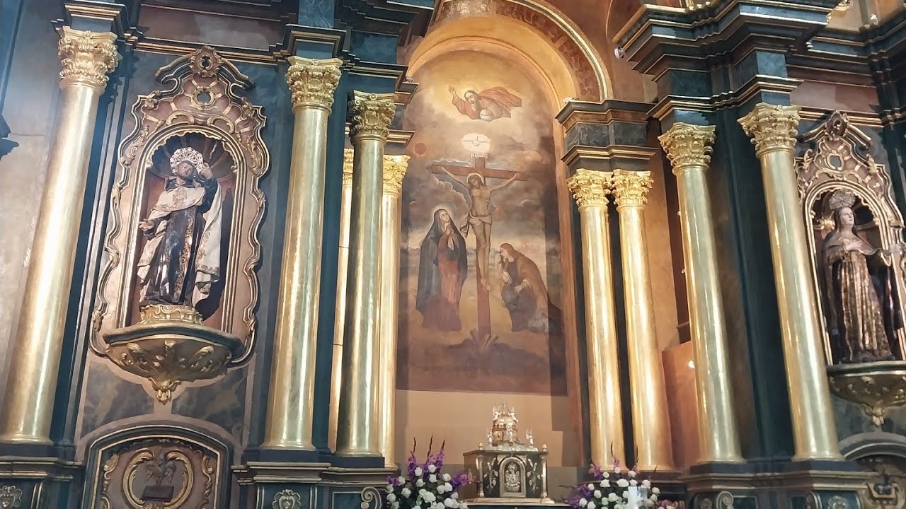Salida del Señor de los Milagros rumbo al Callao #nazareno #centrodelima 