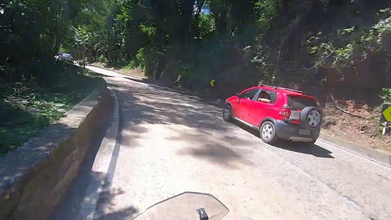 Subida da Serra de Petrópolis de Moto