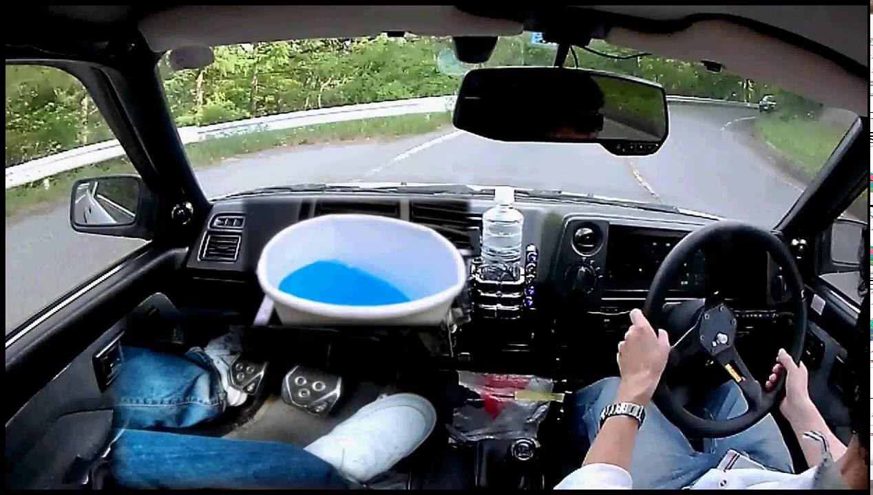 秋名・上り・紙コップ有り ／AE86 On Mt.Haruna With a Paper Cup Of Water
