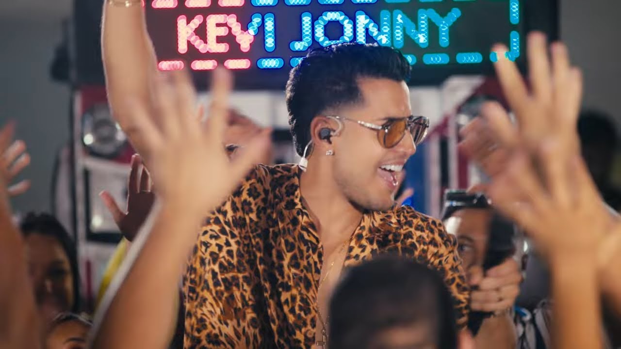 Kevi Jonny - Arrochando no Bar (Ao Vivo Completo)