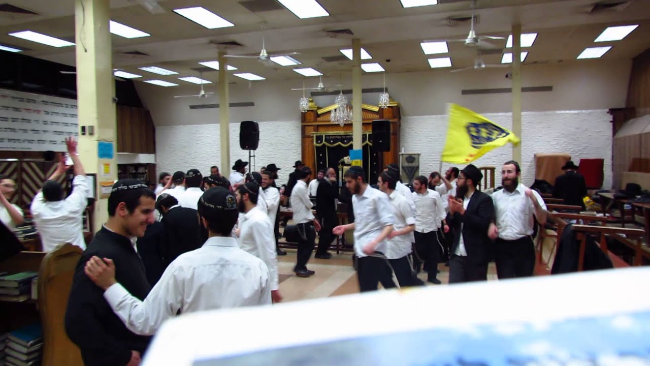 AE- 770 Freilach! Yechi Hamelech Hamoshiach!