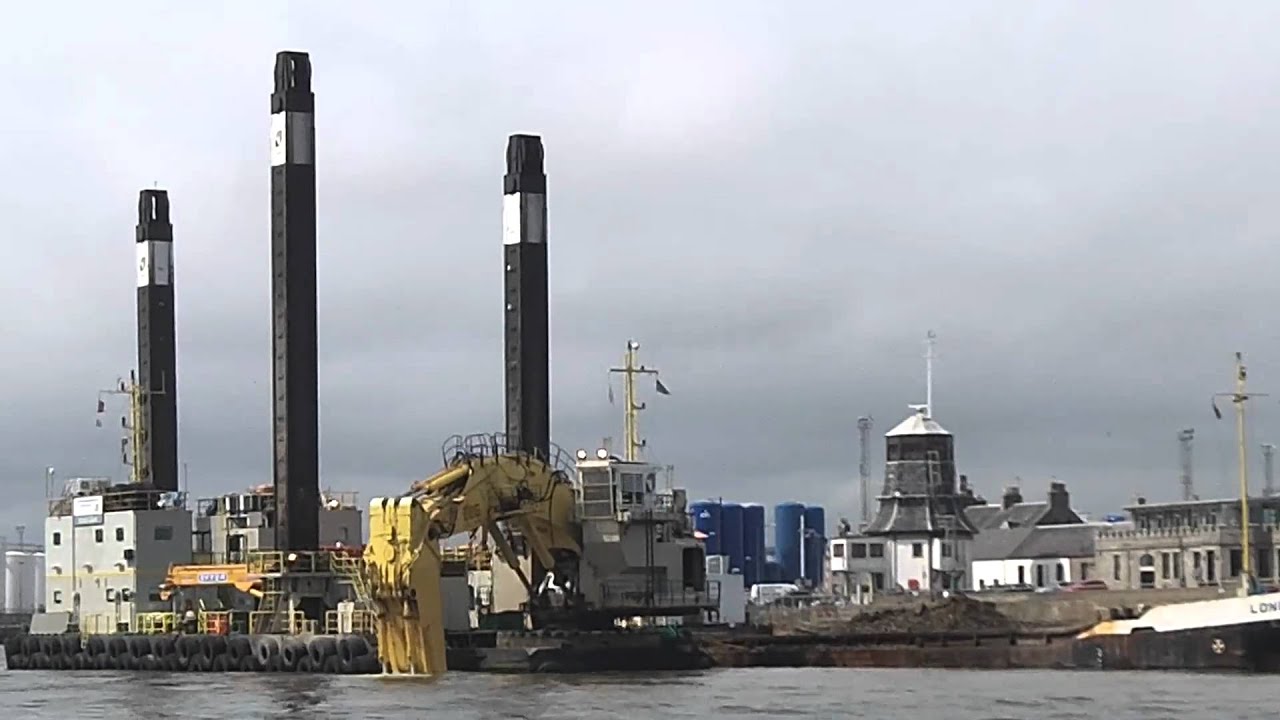 Timelapse watch the Imposing Hulk of the Nordic Giant and Liebherr P995 Excavator at Work