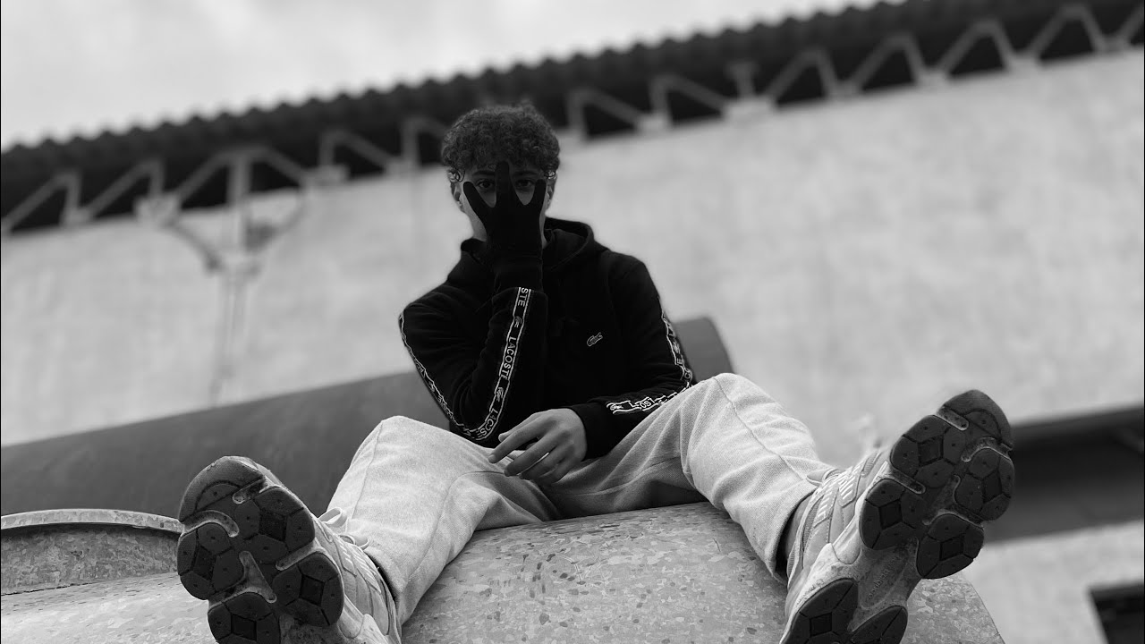 KAMOFLE  “بيزانة 