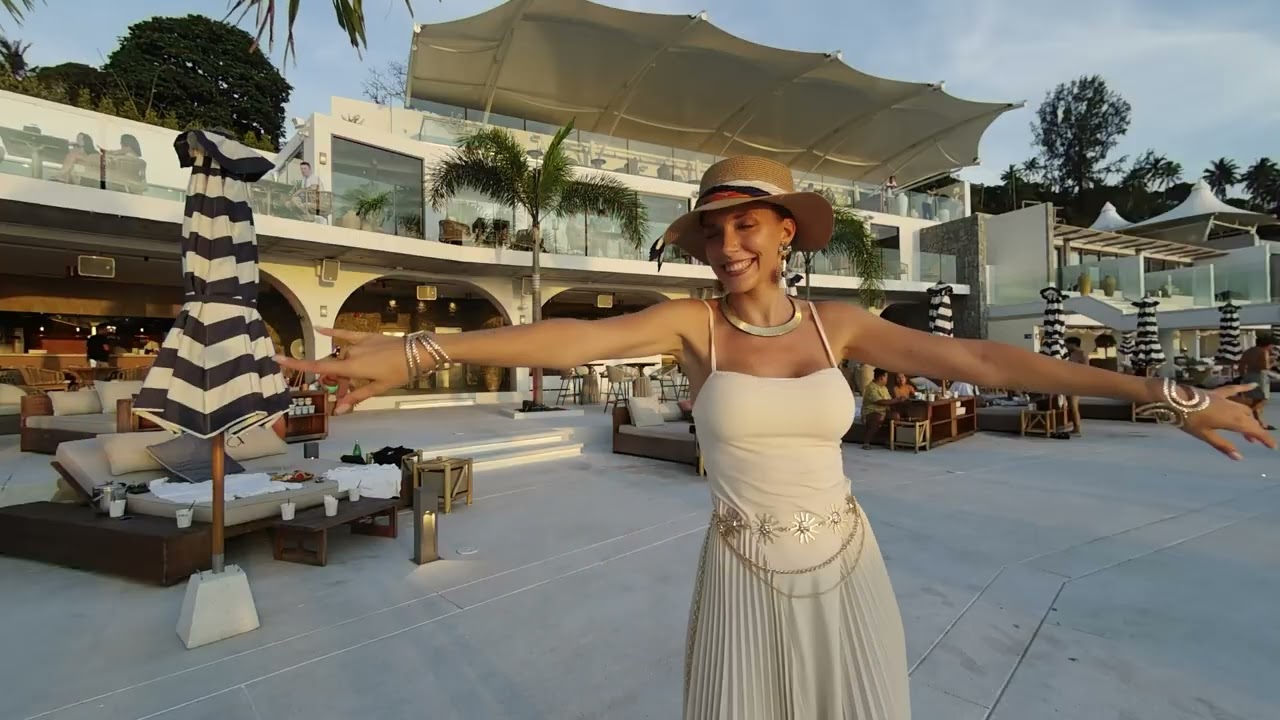 Fira Phuket Dancers 8K VR 180 3D