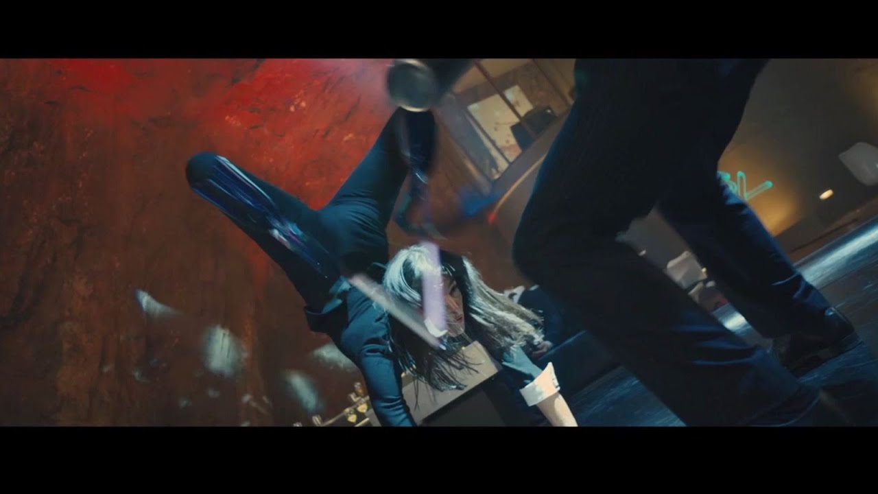 映画『キングスマン』本編映像「ガゼルVSエグジー」