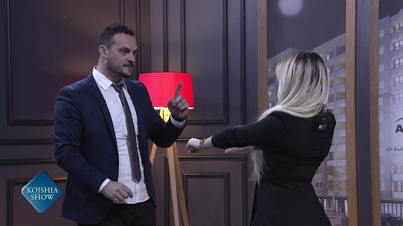 Magjistari i lexon mendjen Moderatores Shqiptare.Ja si!