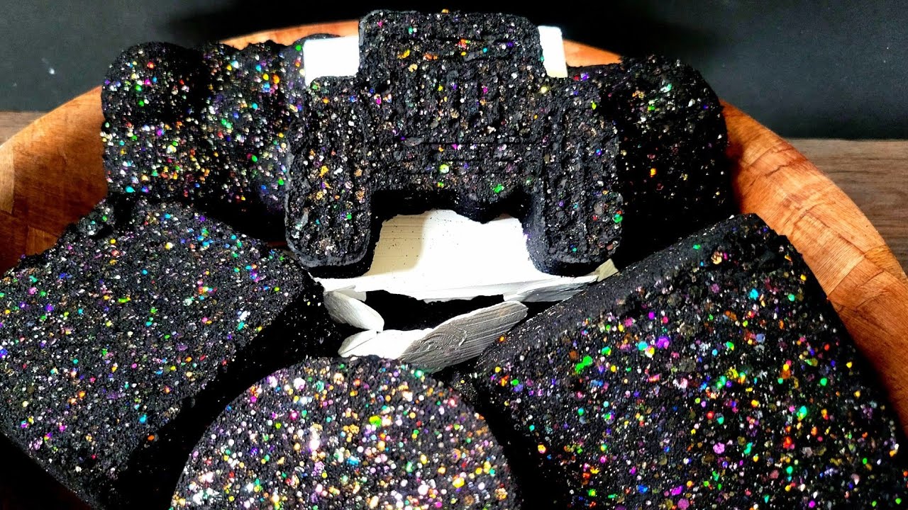 Soft (damp), & dry Crunchy Black • 🖤🩶🖤🩶🖤🩶🖤 • ASMR • Gym Chalk 