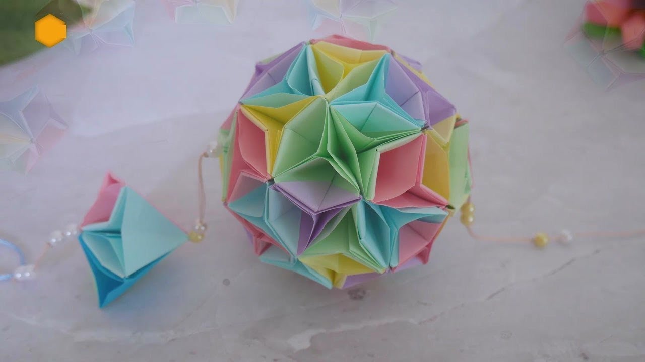 三分钟教你做一个超漂亮花球，做法很简单，保证你看一遍就会