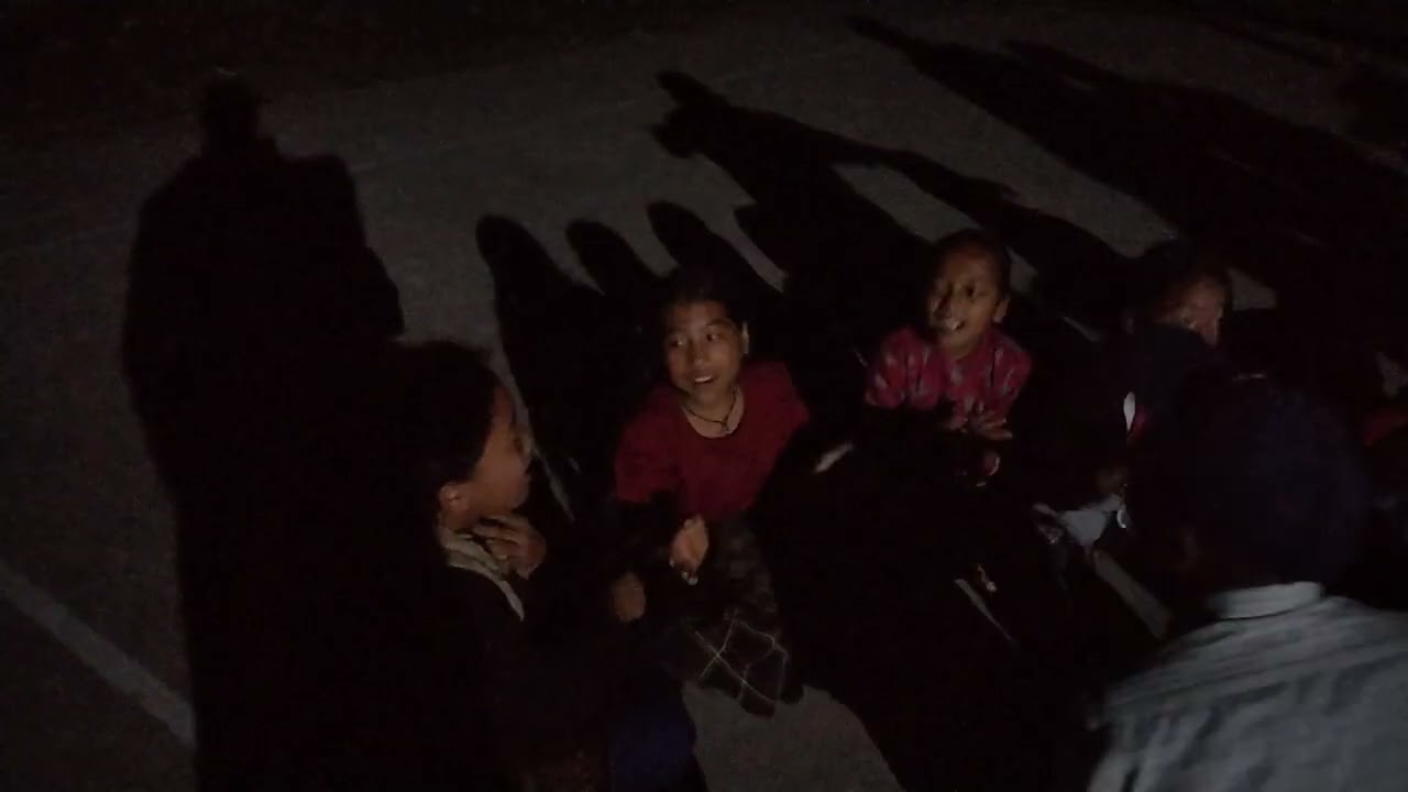 PALPA BAHADUPUR JHYAURE SALAIJO BABAL RAMAILO HERNAI PARNE DANCE