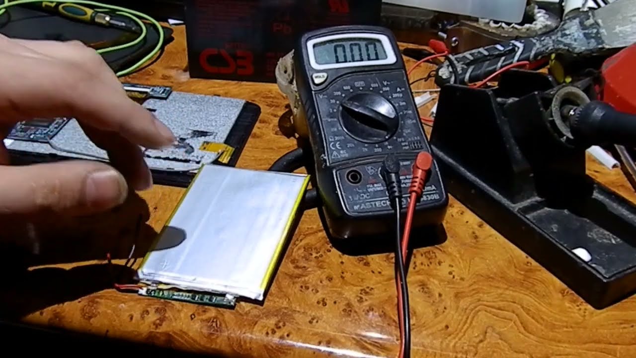 Восстанавливаем аккумулятор на планшете который не заряжается и не видится