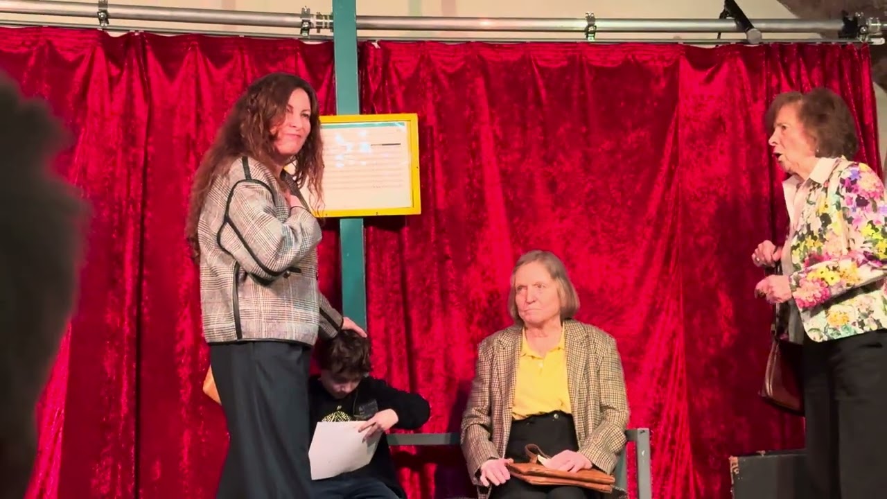  Bus Stop Liebe kennt keine Grenze Höchster Kulturkeller