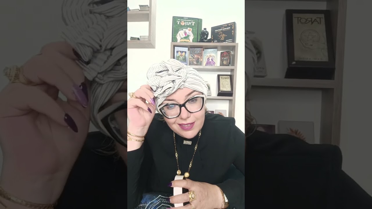 برج الدلو والعلاقات الثلتثيه مشاعر الشريك اتجاهك واتجاه الطرف الثالث