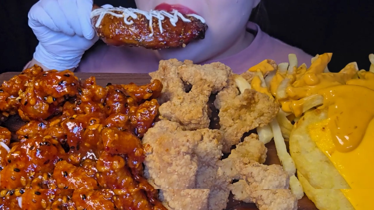 Ultimate CRUNCH 🍗 Crispy Chicken Skin ASMR (Eating Sounds)