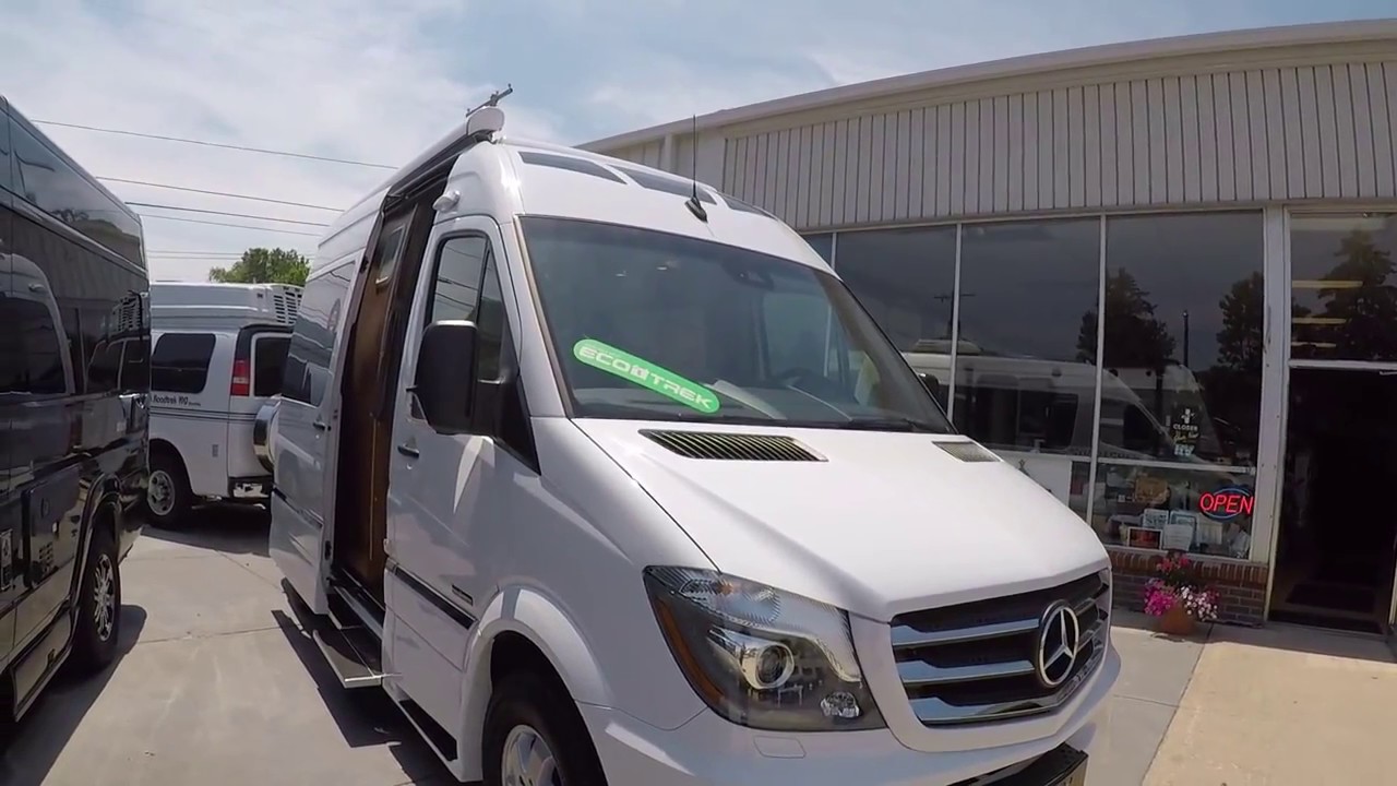 SS Agile Roadtrek Self Regenerating Stealth Mercedes Class B Review