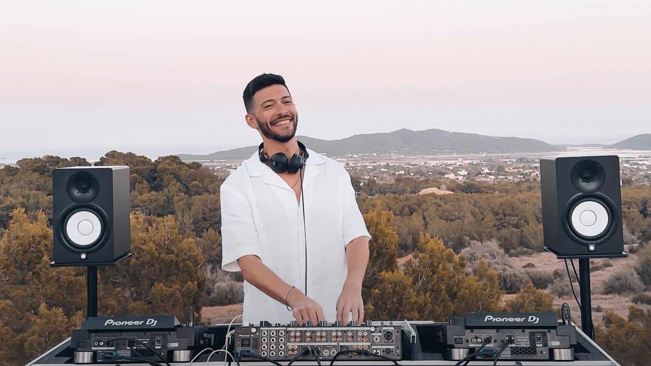 Who Else - Sunset Dj Mix in Ibiza [Melodic Techno & Progressive House]