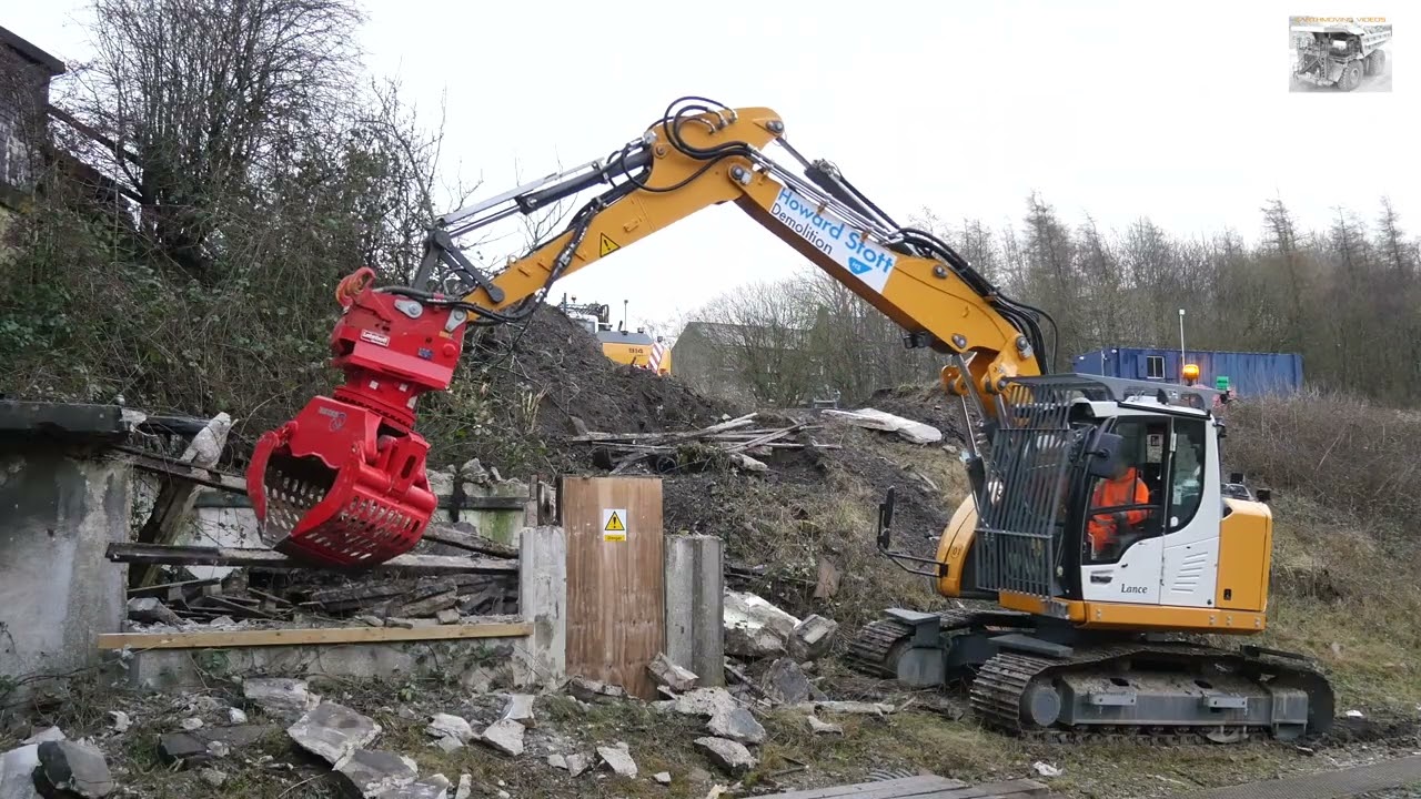Liebherr R914 Compact excavators