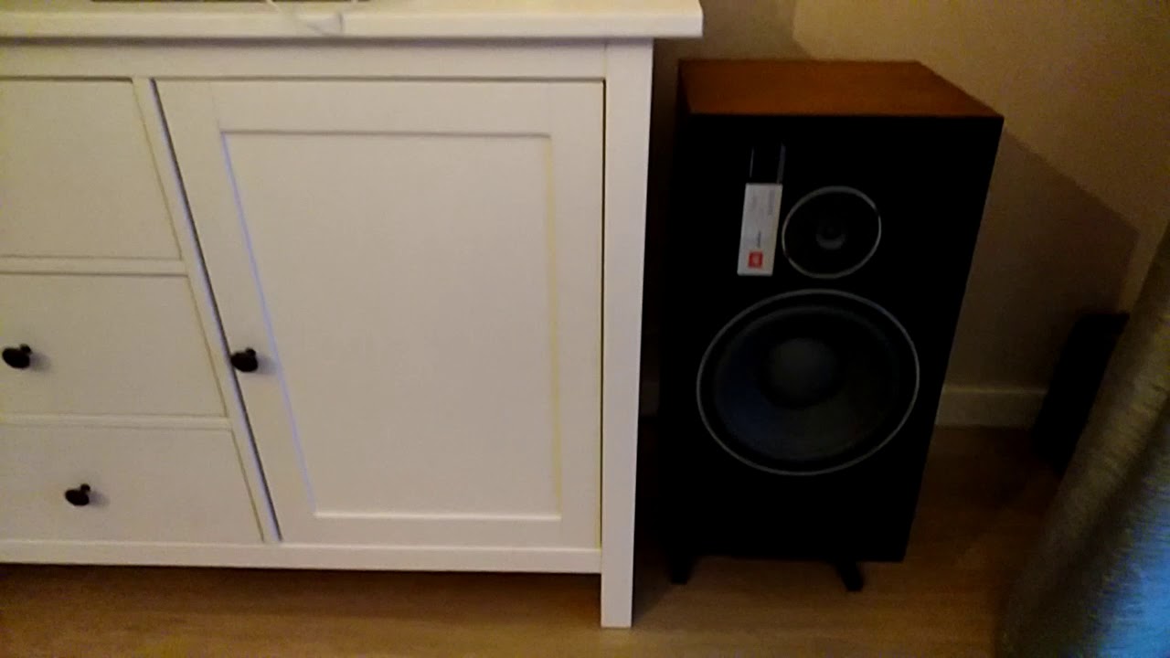 JBL L26