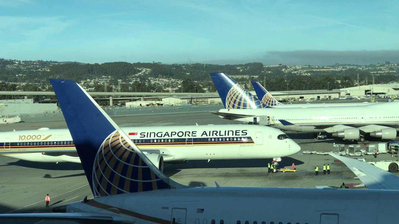 Singapore Airlines inaugural non-stop SIN - SFO Airbus A350 9V-SMF SQ32 taxying to gate