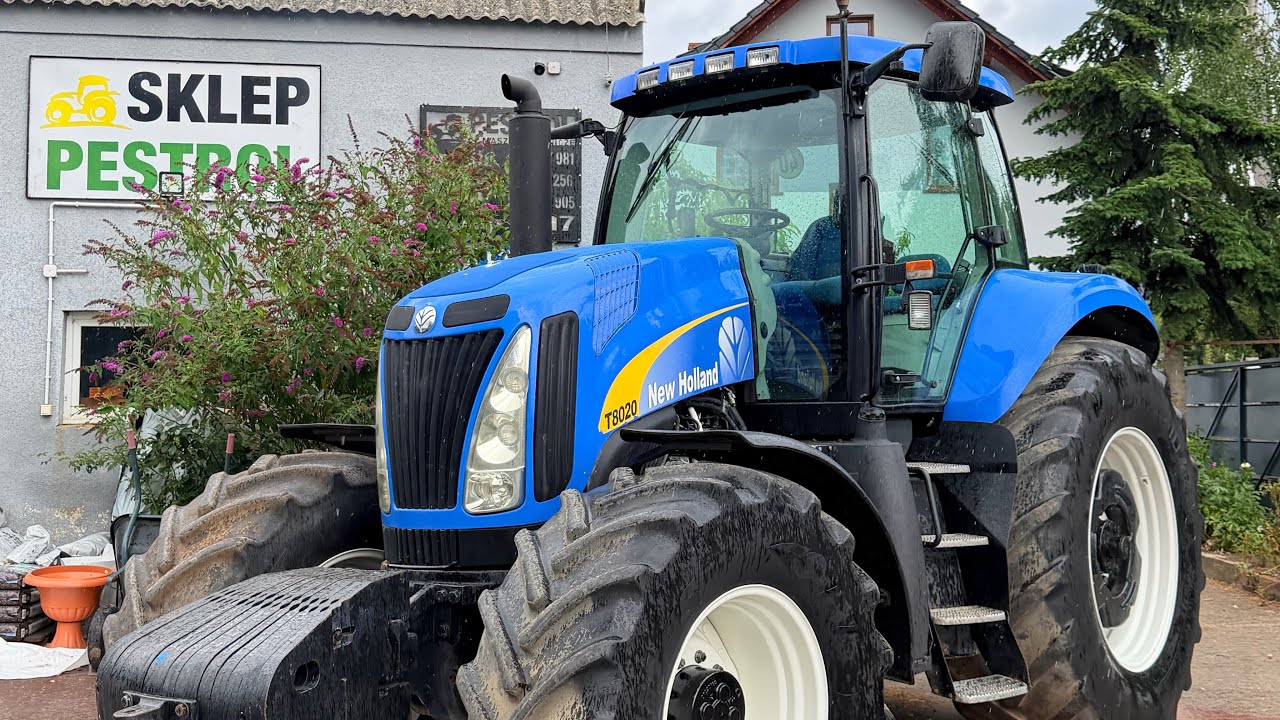 New Holland T8020, 2010, ONLY 7,147 engine hours! 280 hp Cummins, for sale! Original condition
