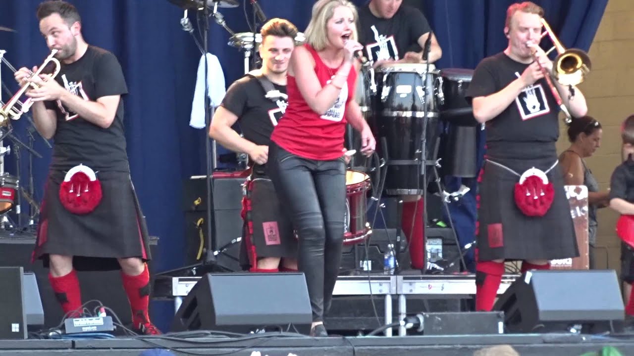 Don't Stop Believing - Red Hot Chilli Pipers at Milwaukee Irish Fest 2015
