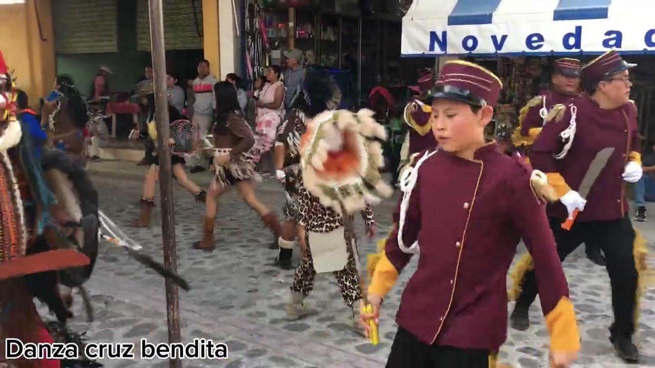 Danza apache cruz bendita en honor al divino salvador San Pablo toliman Qro 2025