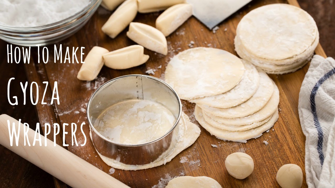 How to Make Gyoza Wrappers (Recipe) 餃子の皮の作り方（レシピ）