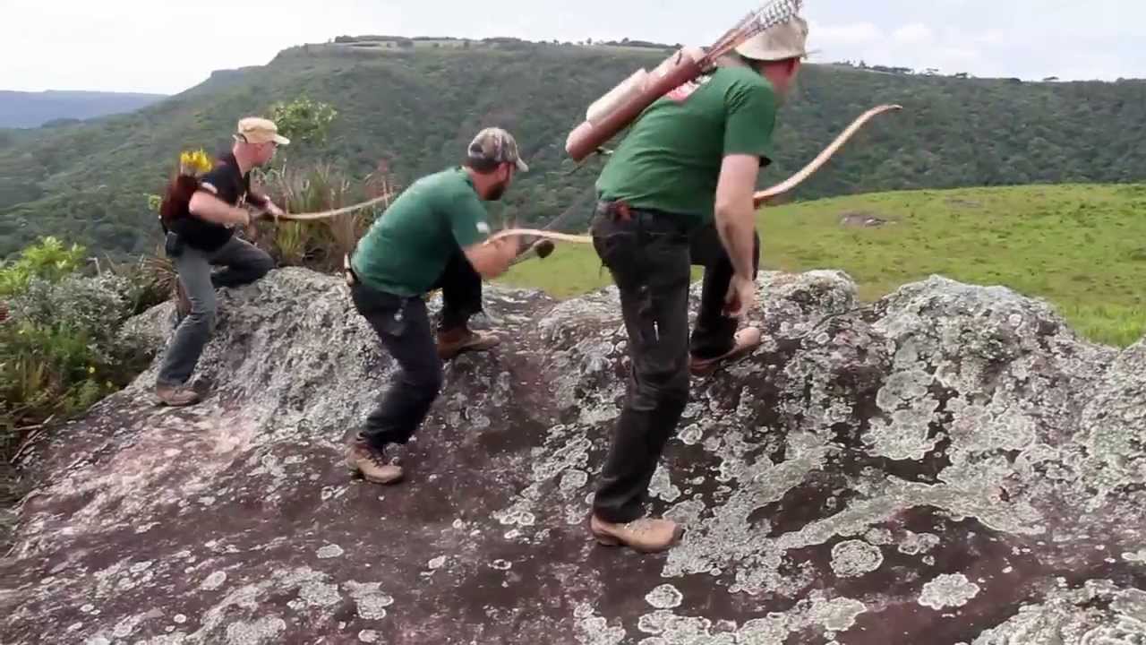 Descubra o Espírito do Arco e Flecha Tradicional - Roving com Henry Bodnik