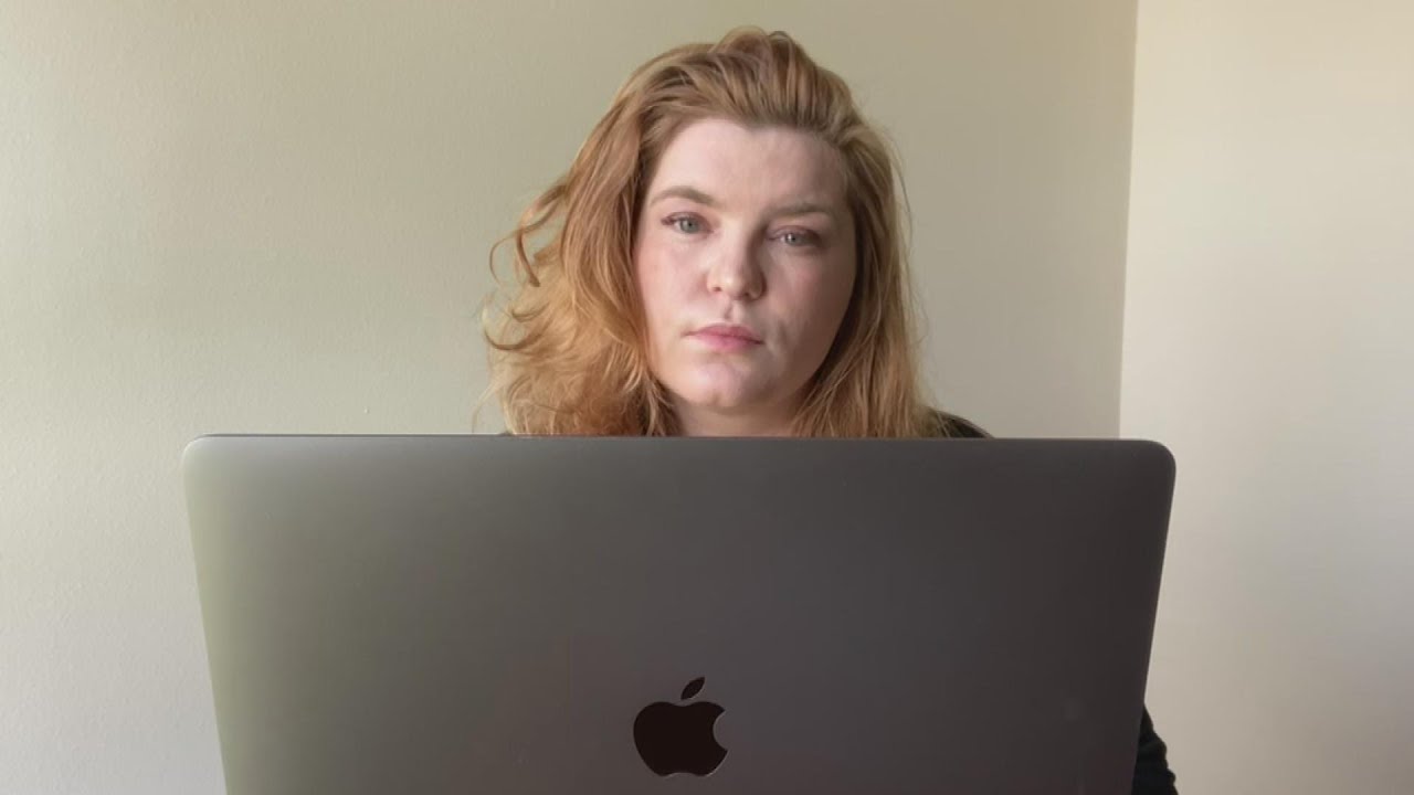 &lsquo;Zoom Dysmorphia&rsquo; Has Some People Seeking Plastic Surgery