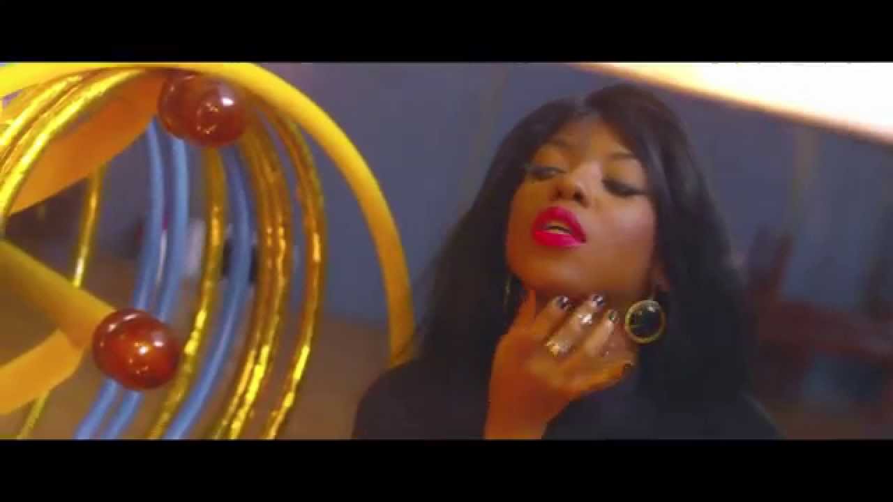 Afrikanas - Eu sou Top&eacute; (Video Oficial)