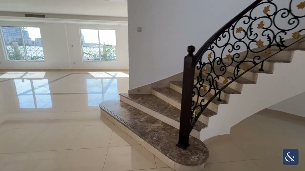 Beautifully landscaped 5-BR villa with a terrace in Living Legends