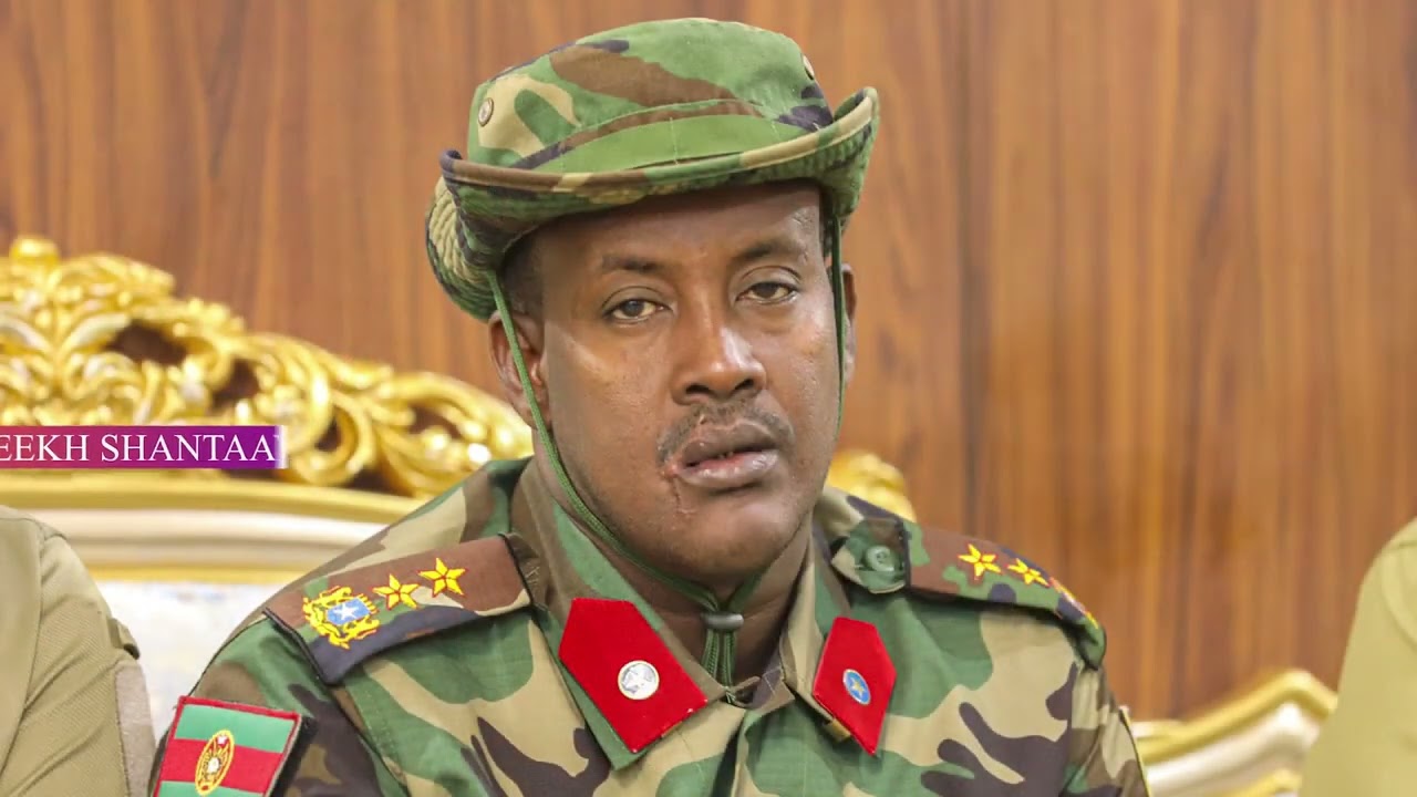 Sheekh Shantaay oo Booqday Suuqa Xoolaha ee Dayax kana hadlay Amniga Suuqa iyo Degmada Gubadley