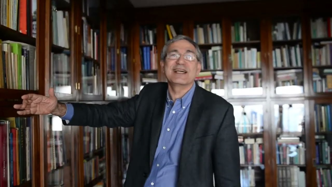 ORHAN PAMUK UN KUTUPHANESİ