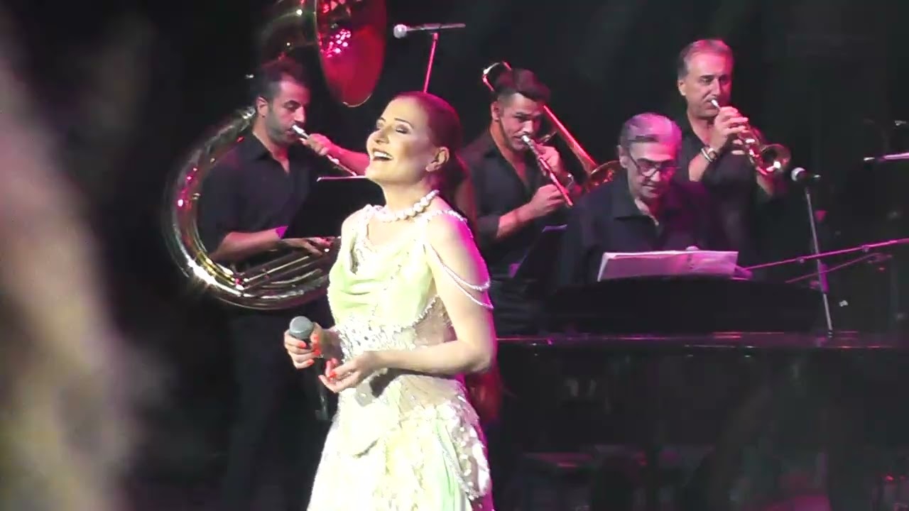 Candan Erçetin - Oğlan Oğlan + Sevdan Olmasa HD Live From Istanbul 2025