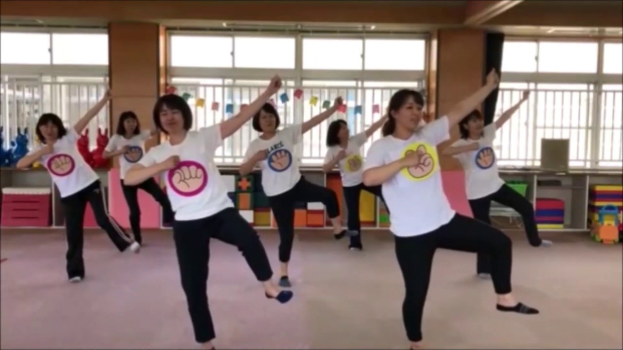鳥栖市児童センター・子育て支援センター　みんなで体操♪「おたまじゃくしのたいそう1・2！」「マネキンちゃれんじ」「ぐーちょきぱー体操」