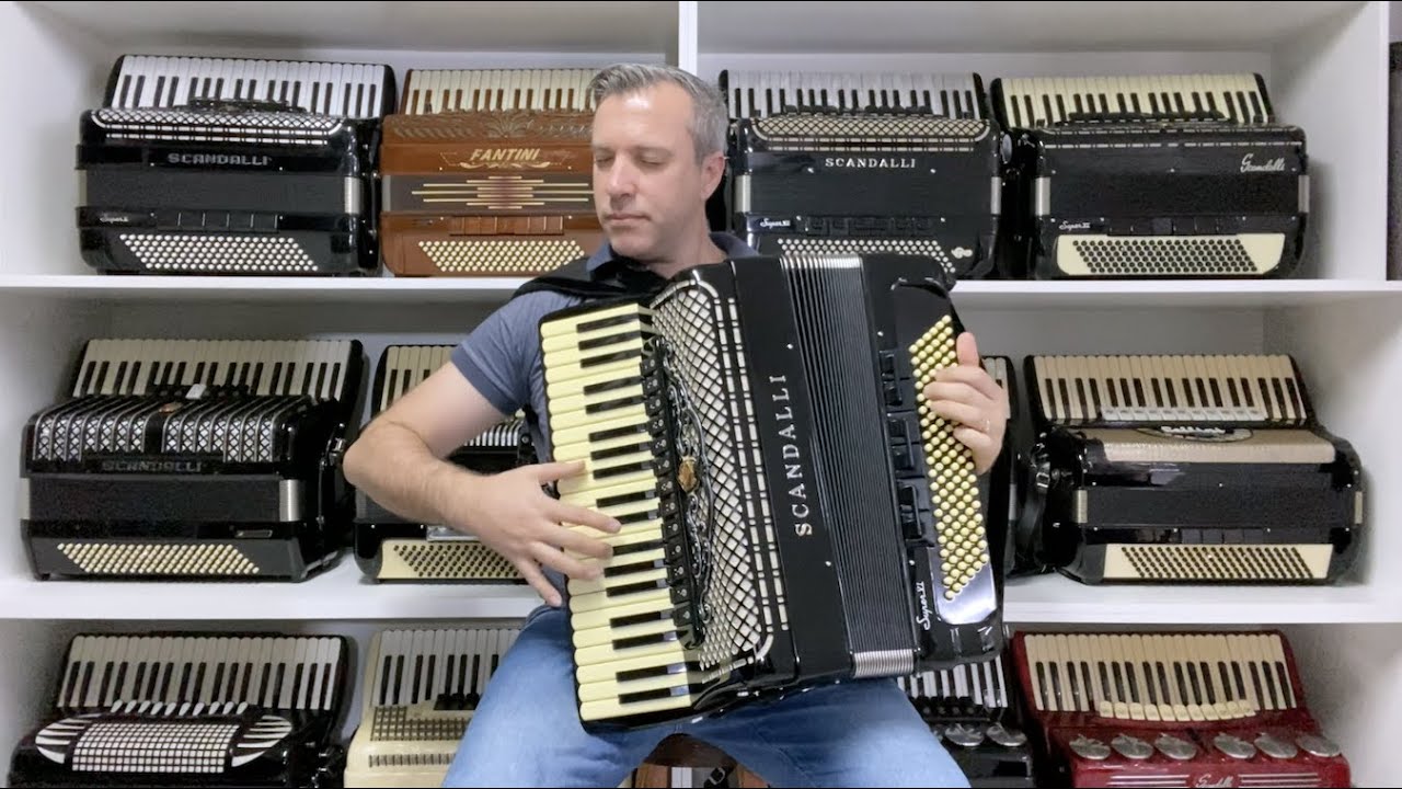 Acordeon Scandalli Super VI anos 90 - Cassoto duplo 49 cm - Jeferson Oliveira