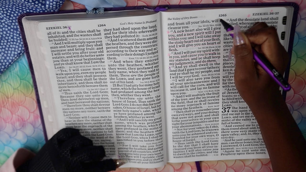 BIBLE READING VERSE EZEKIEL & PSALMS ASMR CHEWING GUM