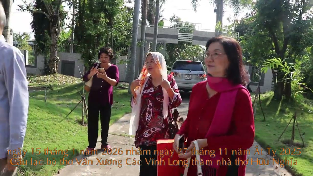 cuối năm CLB Văn Xuong Các thăm nhà thơ Hữu Nghĩa