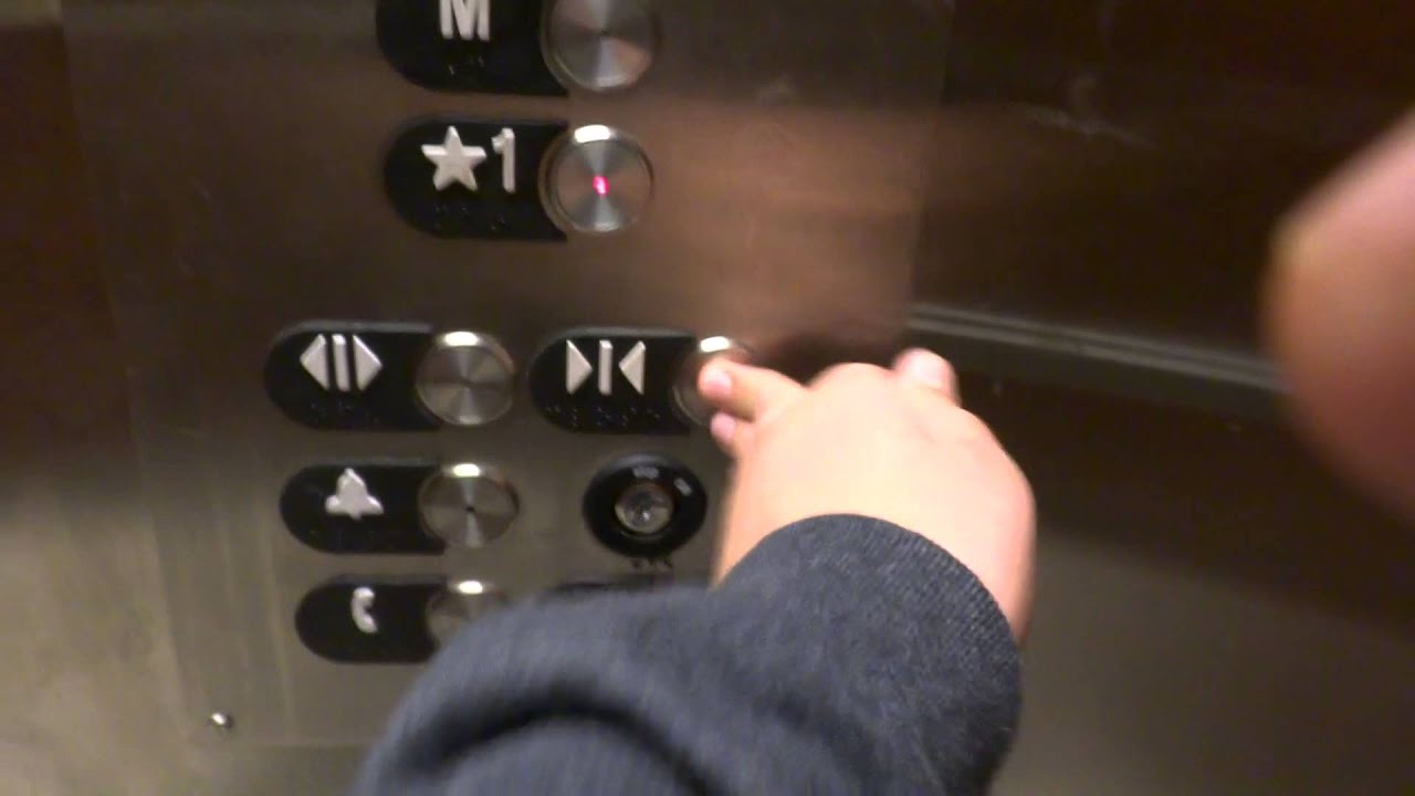 Otis Series 5 Hydraulic Elevator @ Stop & Shop, West Haven, CT
